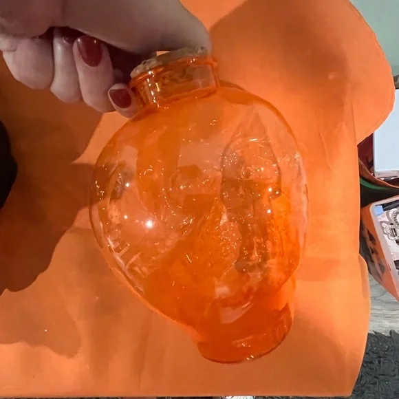 6/$25 Mystic Gray & Orange Plastic Skull with Cork Lid Set - Picture 11 of 15